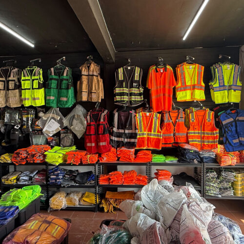 Chalecos de seguridad y ropa de alta visibilidad para empresas y construcción